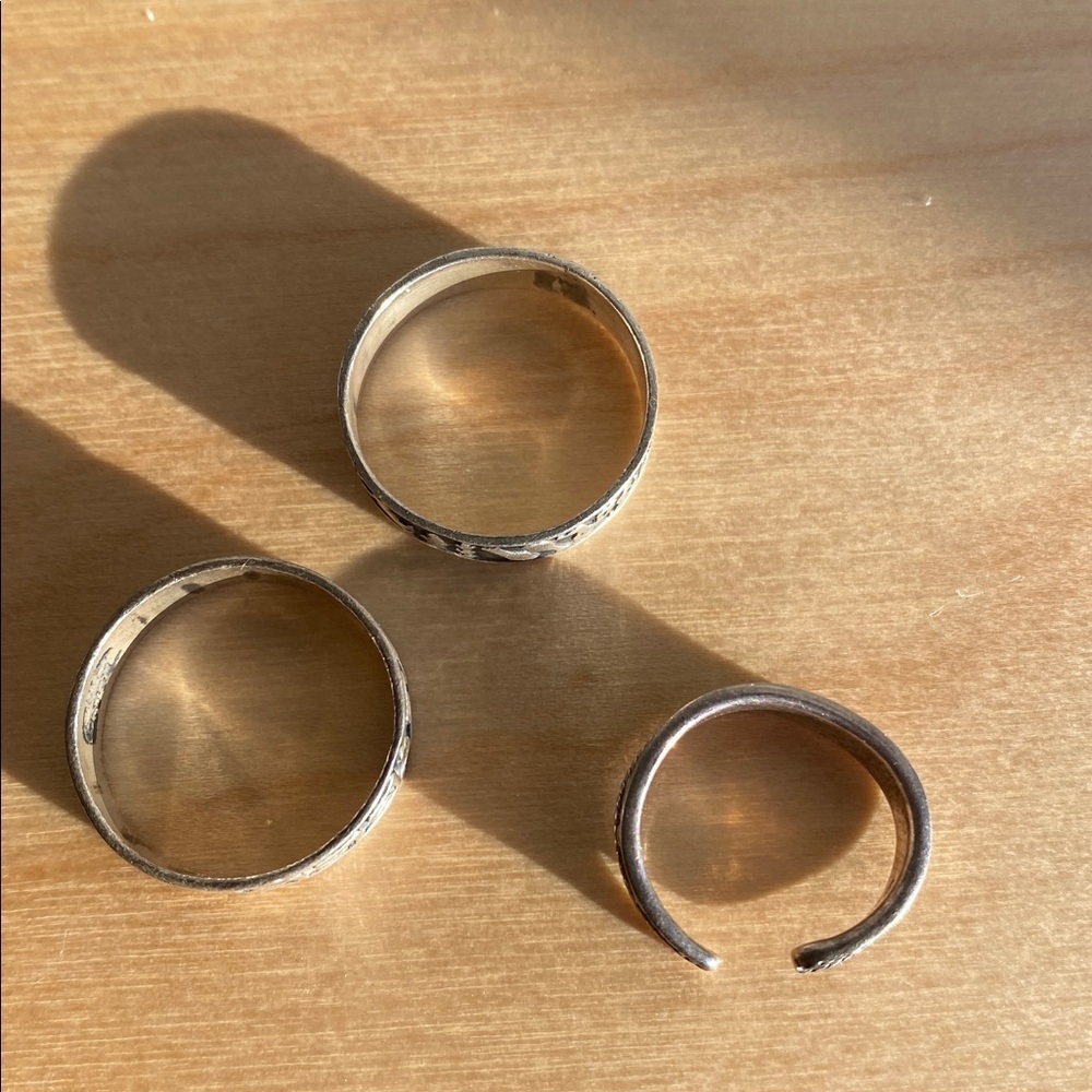 Classic Y2K “Market” Rings + toe ring - Picture 3 of 9